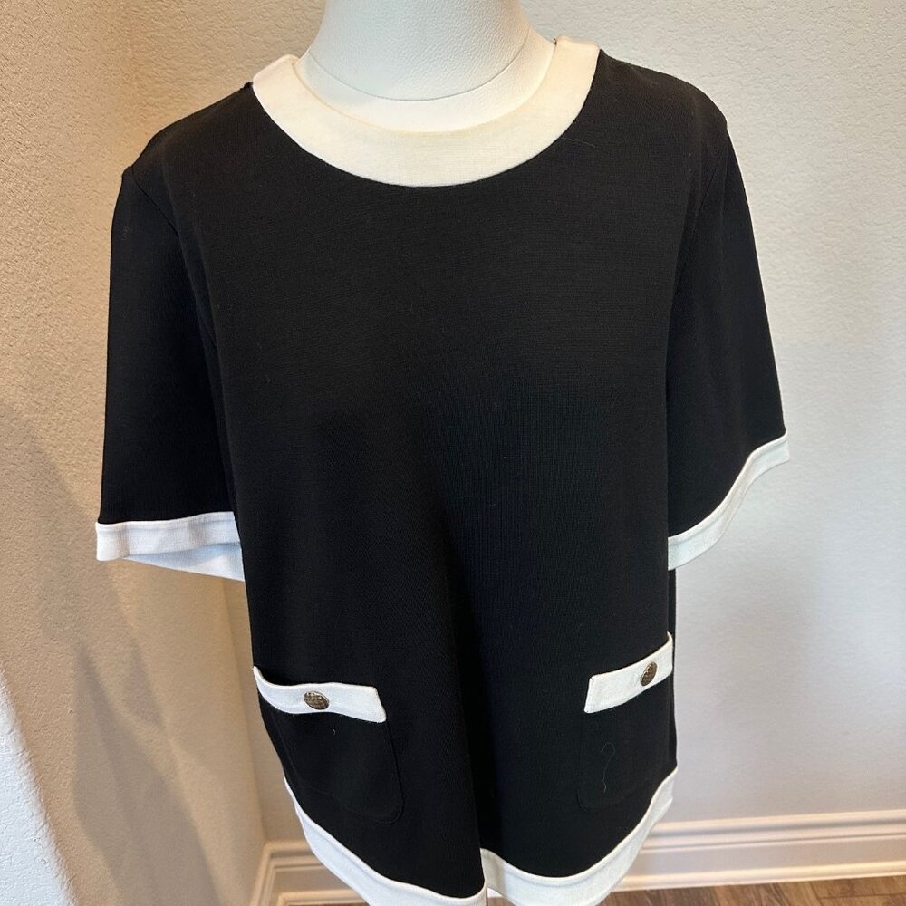 St. John Short-Sleeve Blouse NWT Size L